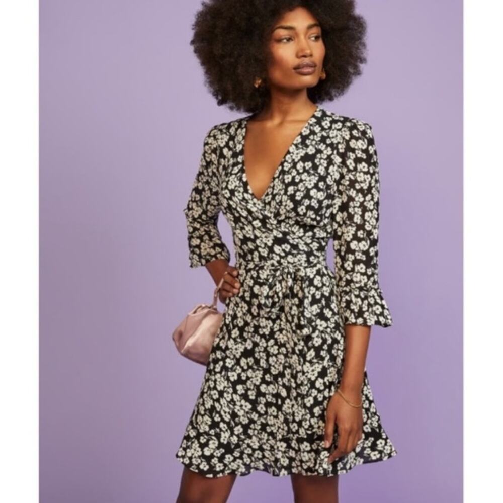 Reformation Zoe mini floral wrap‎ dress black white floral Elaine sz S